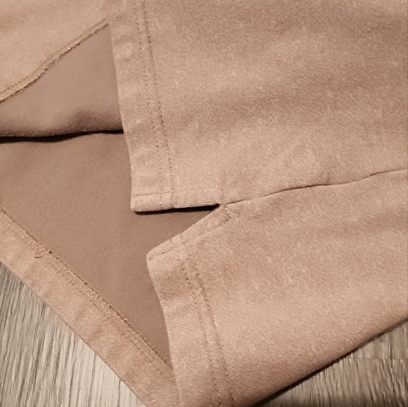 Van Heusen Flex Mens Long Sleeve Tan - Picture 5 of 7